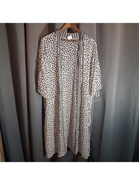 No Boundaries L-XL Polka Dot Long Kimono Cardigan